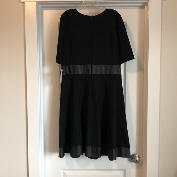 Sandra Darren Womens Fit and Flare Dress Sz 14 Black Faux Leather Elbow Sleeves - Picture 7 of 10